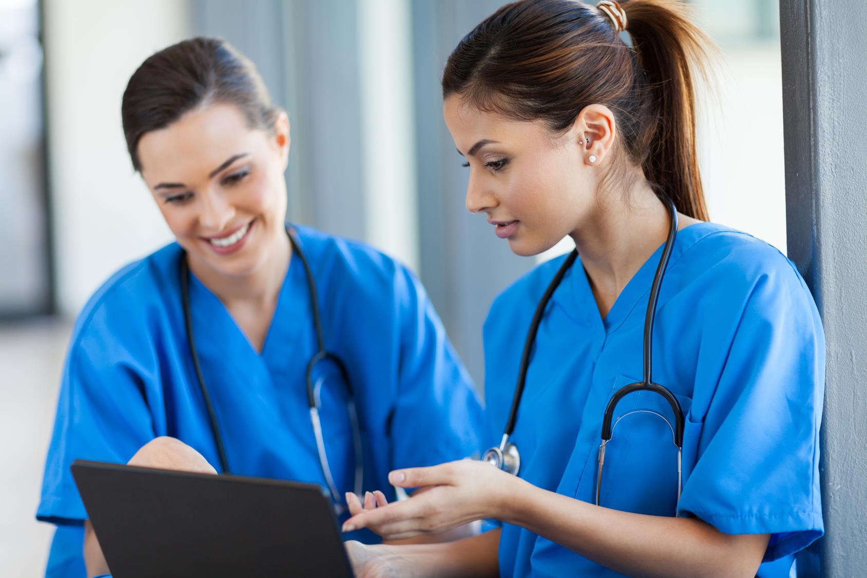 Định cư Úc dễ dàng với ngành học Enrolled nurse ( ER)